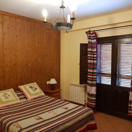 Hostal Pampaneira Luaran gambar