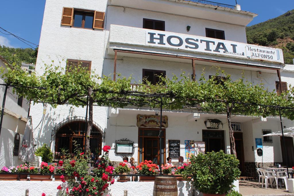 Hostal Pampaneira Luaran gambar