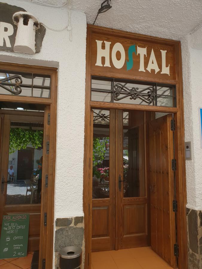 Hostal Pampaneira Luaran gambar