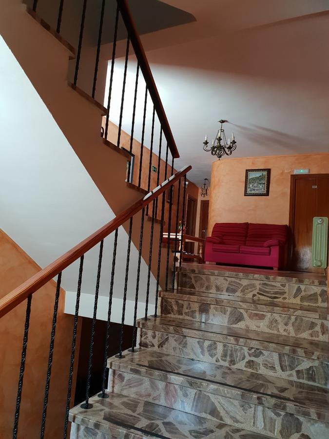 Hostal Pampaneira Luaran gambar